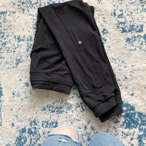 Lined lululemon joggers